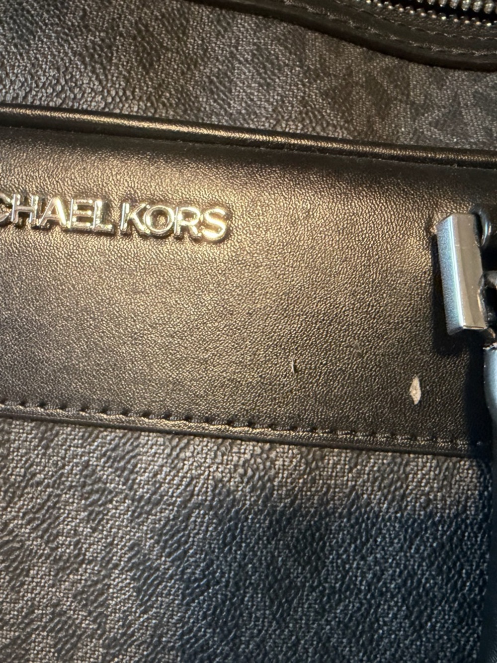 Michael Kors Black Monogram travel bag - Picture 3 of 11